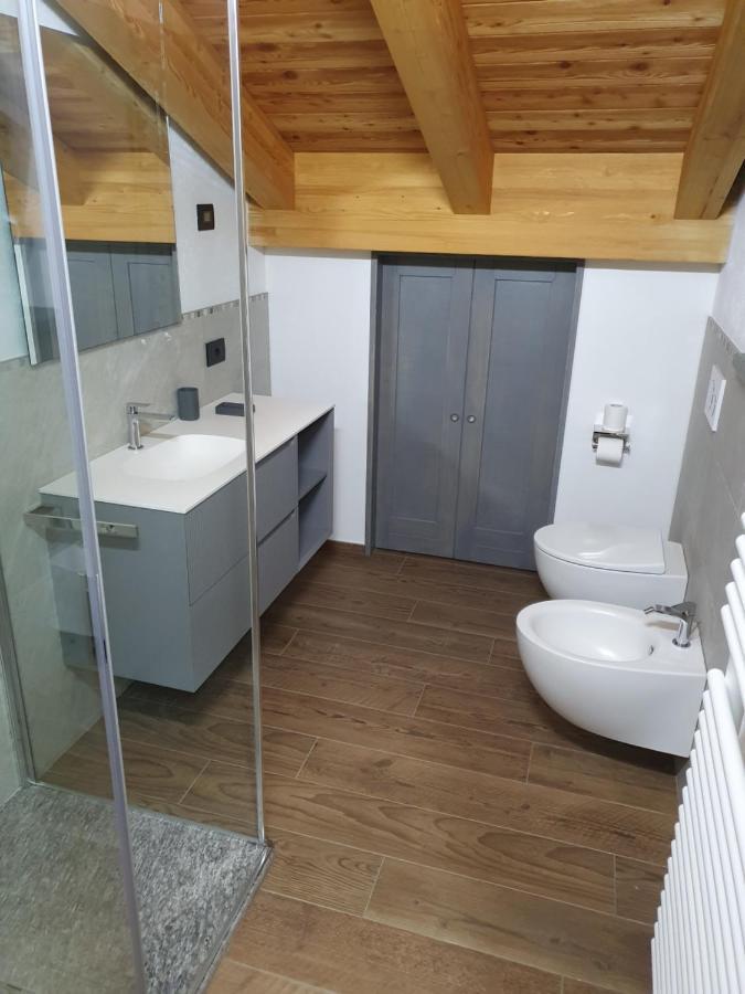 Casa Vacanza Lo Nano Fenis Bagian luar foto